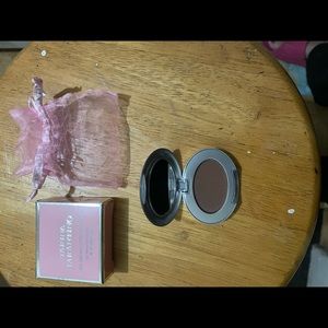 Tarina Tarantino eye cream hypershadow in Cord